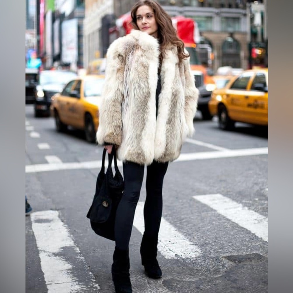 Saga Fox Authentic Fox Fur Coat Vintage Women Size M/L